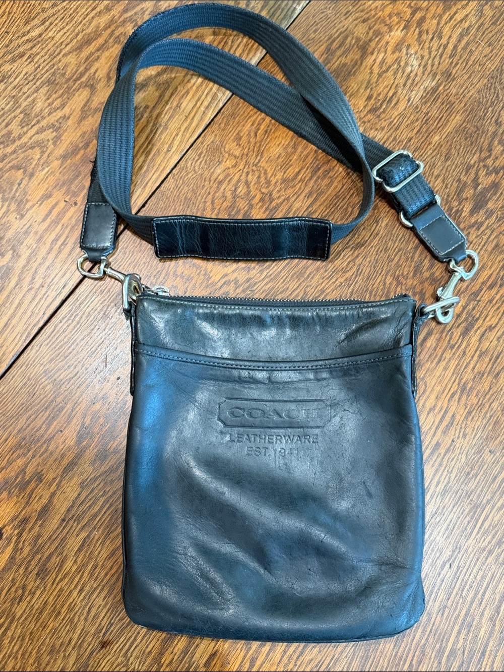 Vintage Coach Leatherware Black Crossbody Swingpack Bag